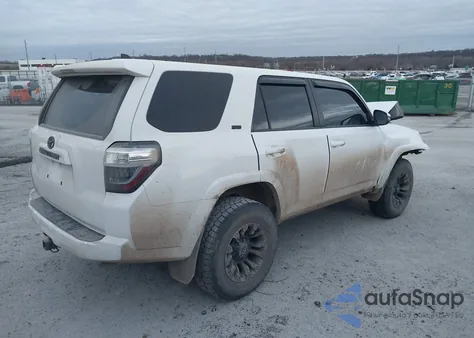 2017 Toyota 4Runner Sr5 Premium z USA, uszkodzony, nr VIN JTEBU5JR7H5447782